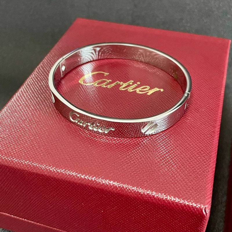 Cartier bracelet 06yxh09